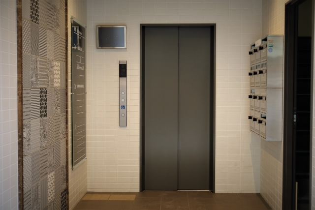 マンション　エレベーター