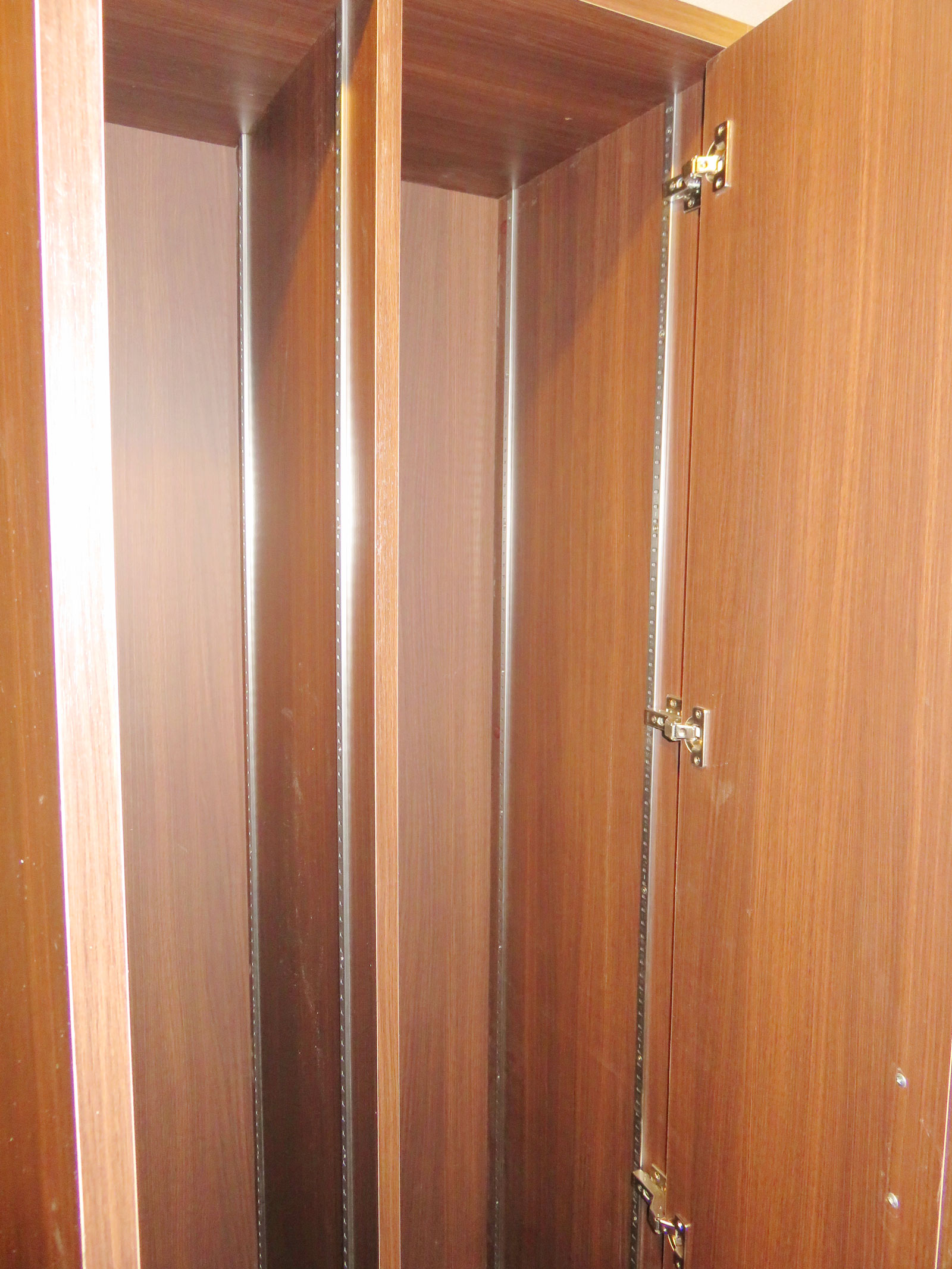 施工後玄関 靴箱