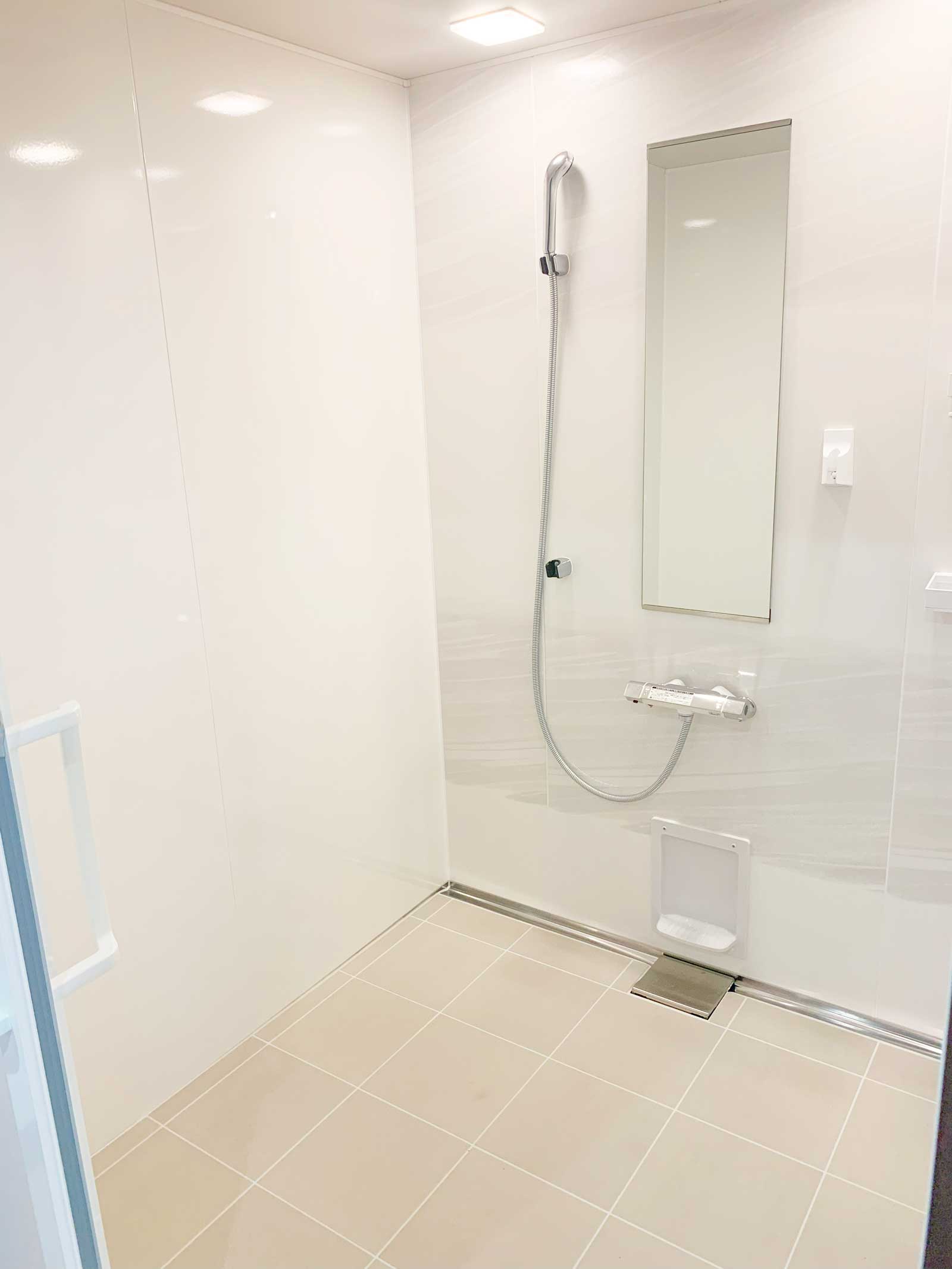 シャワールーム