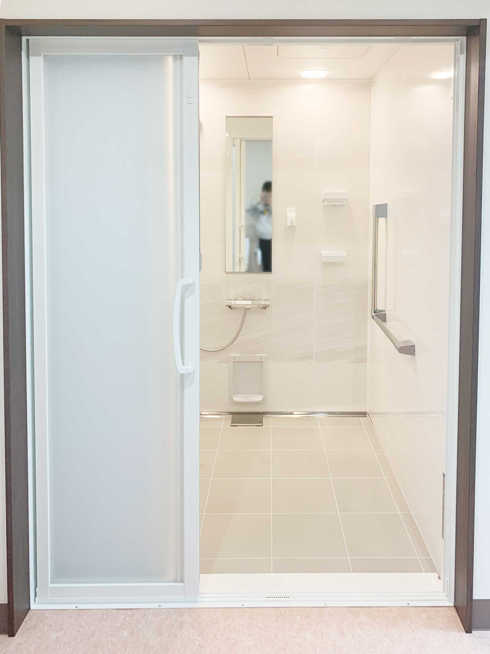 シャワールーム