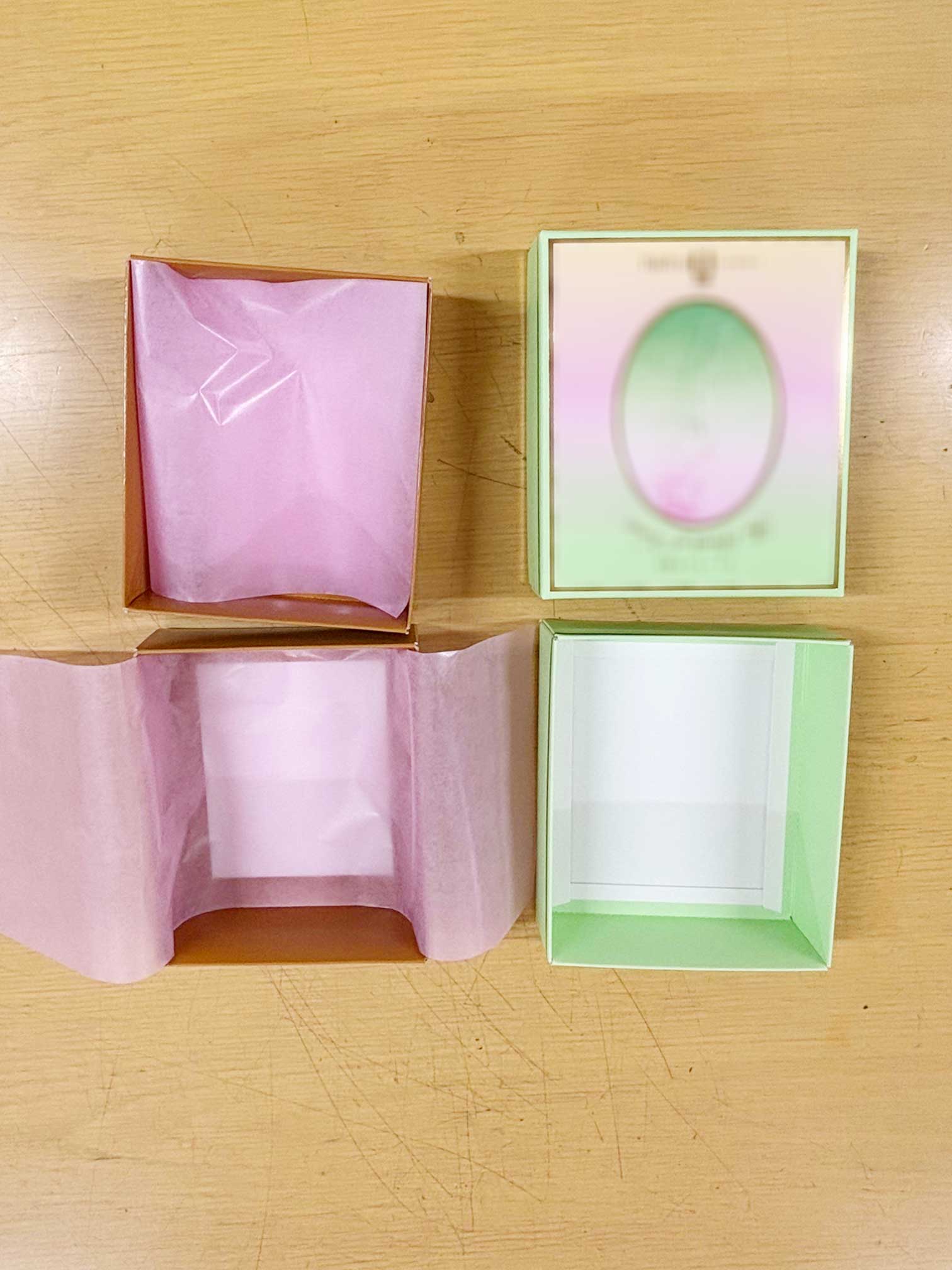 利用者さんの現在の中心作業の箱の組み立て