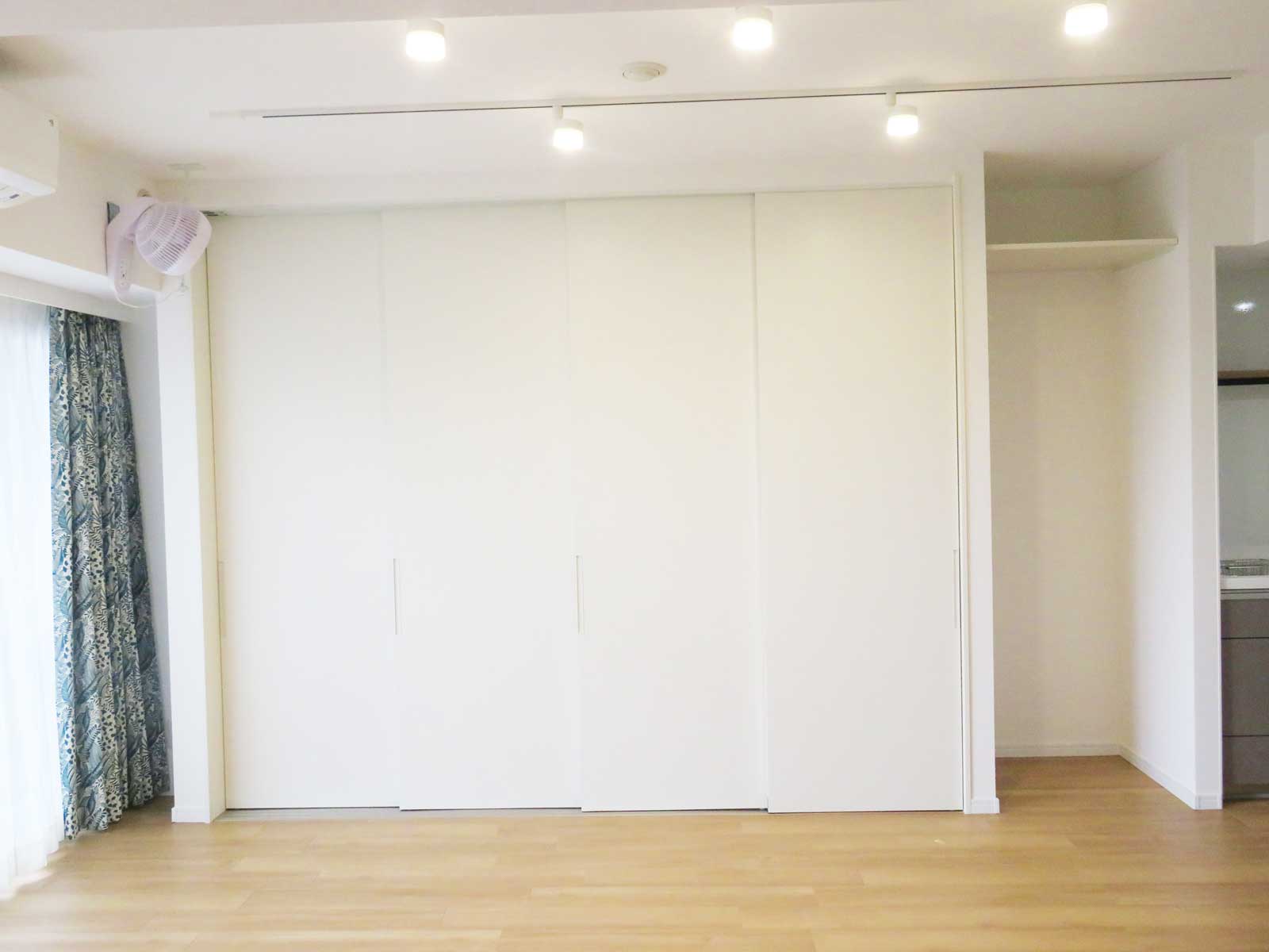 リビング 大容量収納 施工後