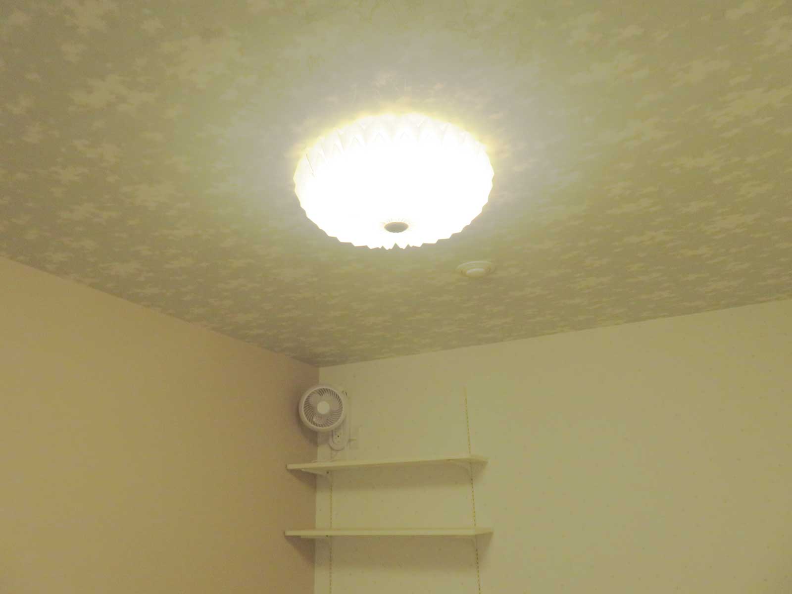 子ども部屋　照明