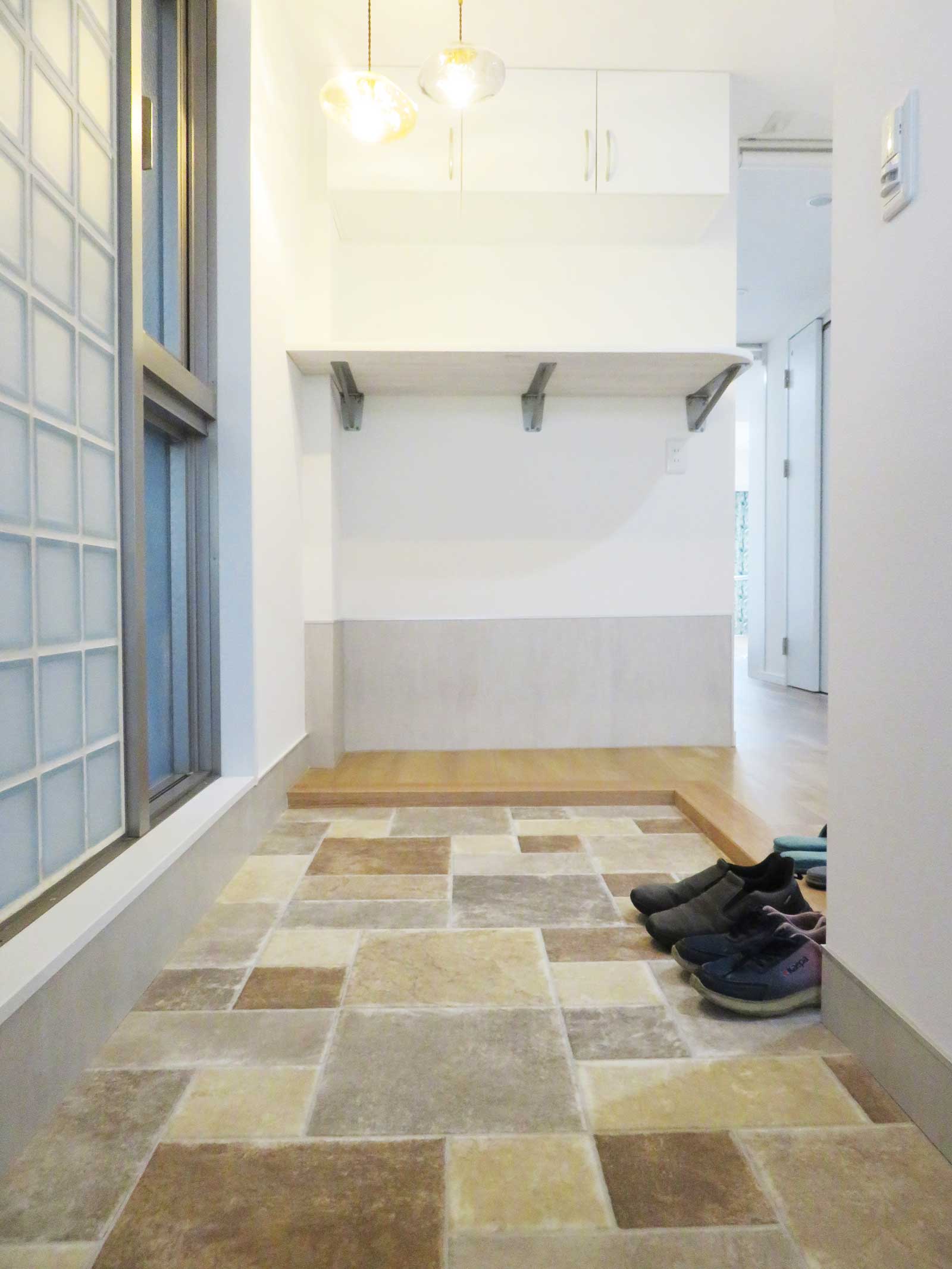 玄関 施工後